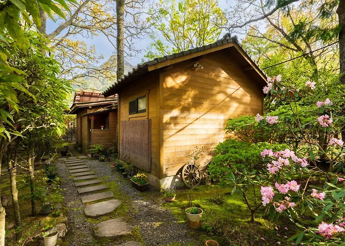 Yufuin Tsukahara Kogen Sanso Donguri